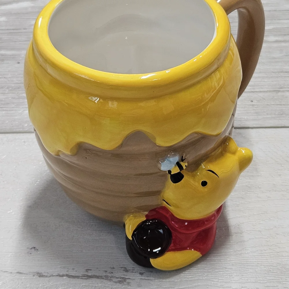 Disney Winnie the Pooh Honey Pot Mug 3D Ceramic Hunny Coffee Cup
